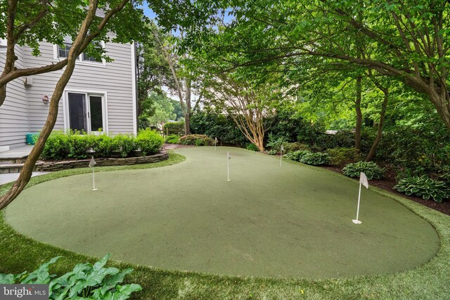 2125 Rampart Dr, Alexandria, VA 22308 - view of yard featuring an area to practice putting