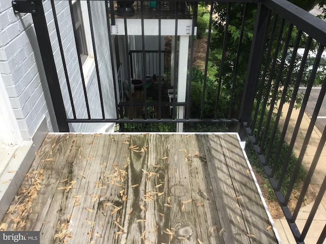 9449 Fairfax Blvd Unit 301, Fairfax, VA 22031 - view of wooden terrace