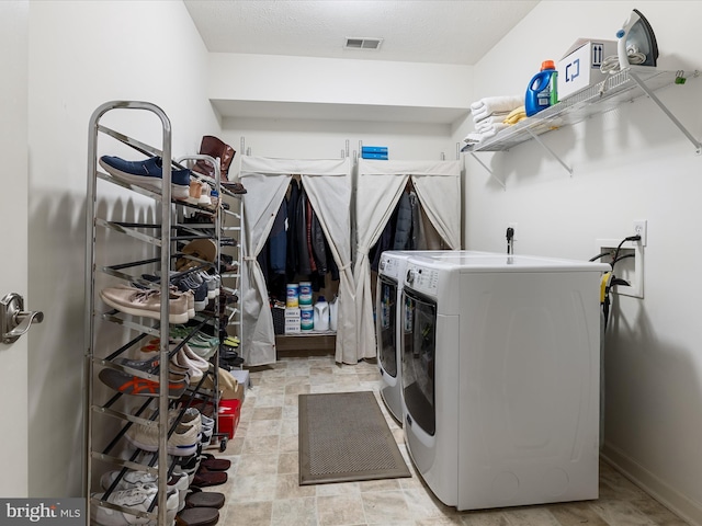 2079 Stoneleigh Dr, Winchester, VA 22601 - laundry room with washing machine and dryer