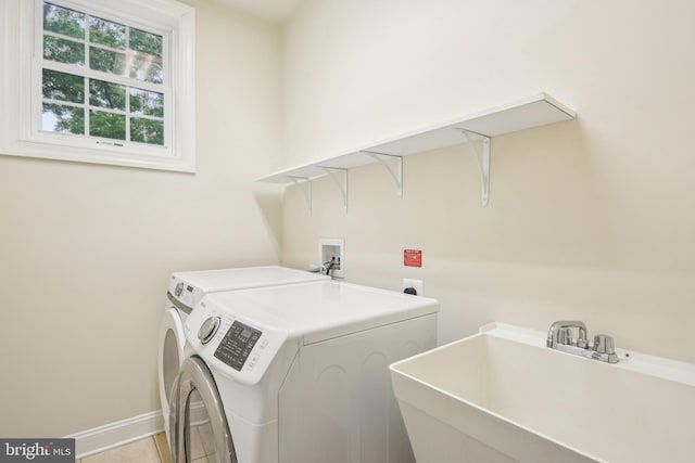 13330 Darnestown Rd, Darnestown, MD 20878 - laundry area with independent washer and dryer and baseboards