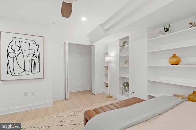 bedroom featuring wood finished floors, baseboards, a closet, recessed lighting, and ceiling fan