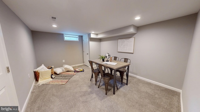 724 Overbrook Rd, Baltimore, MD 21212 - dining room featuring light carpet, recessed lighting, and baseboards