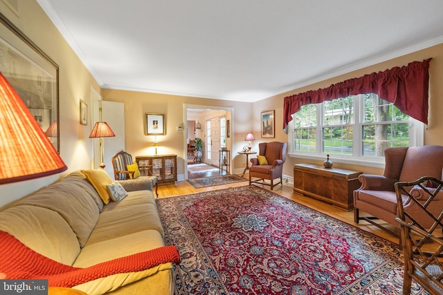 205 Hitching Post Dr, Wilmington, DE 19803 - living room with wood finished floors, crown molding, and baseboards