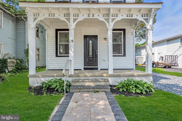 19 E Main St, Salem, NJ 08079 - entrance to property with covered porch and a yard