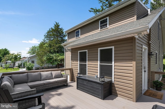 63 W Hanover St, Gettysburg, PA 17325 - wooden deck featuring outdoor lounge area