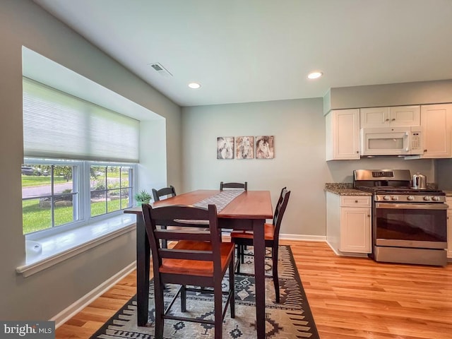 33 Laurel Cir, Newtown, PA 18940 - dining space featuring light wood-style flooring, baseboards, and recessed lighting