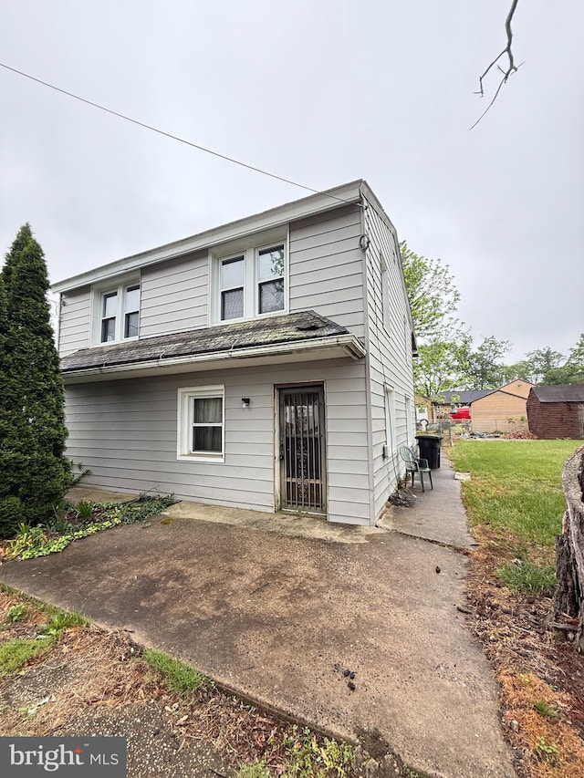 1905 Bellevue Ave, Deptford, NJ 08096 - view of front facade with a patio