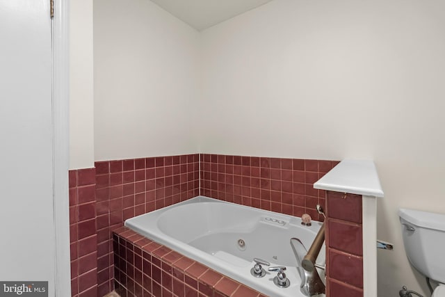 10699 Harding Rd, Laurel, MD 20723 - full bathroom featuring a jetted tub and toilet