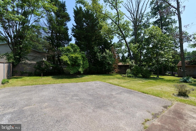 10699 Harding Rd, Laurel, MD 20723 - view of yard featuring a patio area