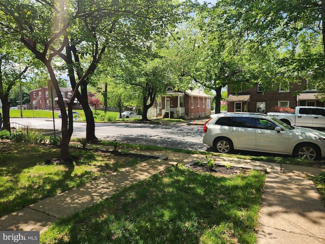 841 Highland Ave, Lancaster, PA 17603 - view of asphalt road featuring sidewalks