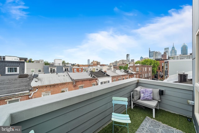 721 S Smedley St, Philadelphia, PA 19146 - balcony with a view of skyline