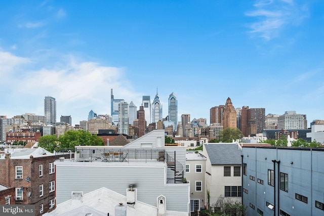 721 S Smedley St, Philadelphia, PA 19146 - view of city skyline
