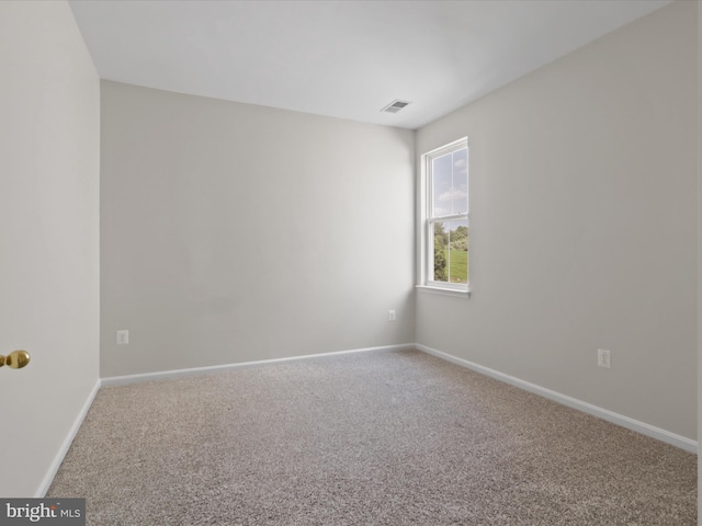 17494 Lethridge Cir, Round Hill, VA 20141 - empty room featuring carpet and baseboards