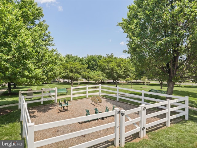 17494 Lethridge Cir, Round Hill, VA 20141 - view of yard