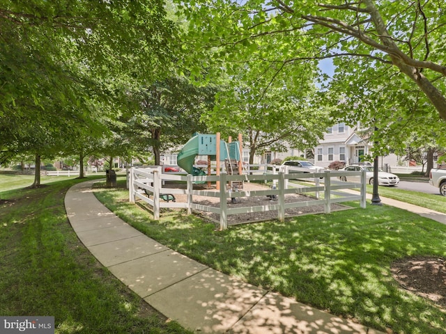 17494 Lethridge Cir, Round Hill, VA 20141 - surrounding community with a lawn