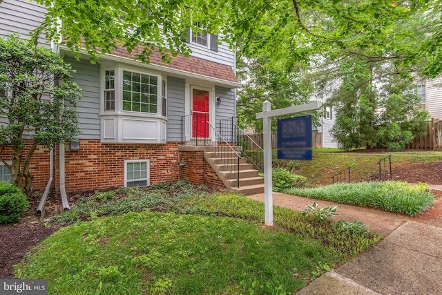 103 Barnsfield Ct Unit 227, Gaithersburg, MD 20878 - view of front facade featuring a shingled roof