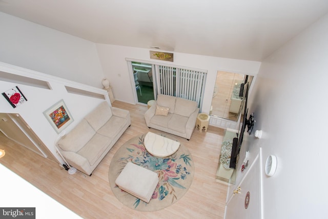 48 Bonnie Gellman Ct Unit B48, Philadelphia, PA 19114 - living area with wood finished floors