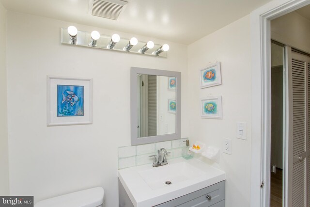 48 Bonnie Gellman Ct Unit B48, Philadelphia, PA 19114 - bathroom with vanity and toilet