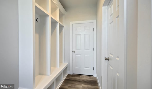 2030 N Fall Harvest Dr, Mechanicsburg, PA 17055 - mudroom featuring dark wood finished floors