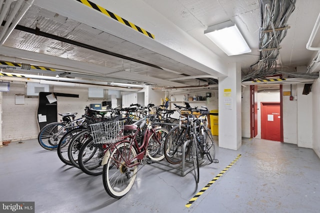 2456 20th St NW Unit 507, Washington, DC 20009 - view of garage