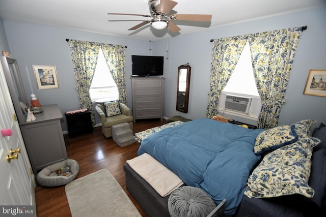 10 Casimir Ct, New Castle, DE 19720 - bedroom featuring wood finished floors, ceiling fan, cooling unit, and baseboards