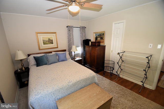 10 Casimir Ct, New Castle, DE 19720 - bedroom with wood finished floors, baseboards, crown molding, and ceiling fan