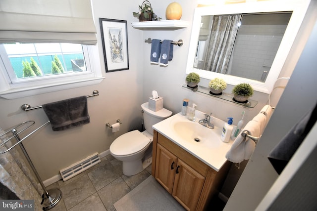 10 Casimir Ct, New Castle, DE 19720 - bathroom with toilet, tile patterned floors, baseboards, curtained shower, and vanity