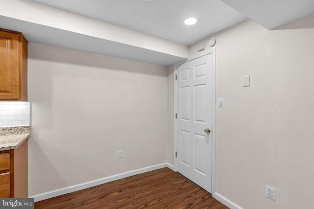 10234 Prince Pl Unit 17-T2, Upper Marlboro, MD 20774 - interior space featuring baseboards, dark wood-style flooring, and recessed lighting