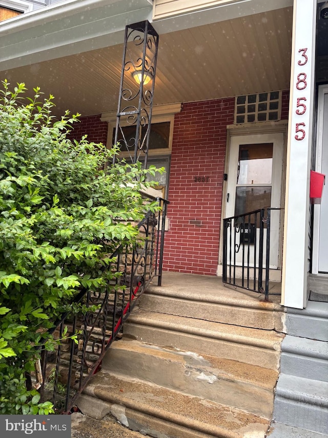 3857 N Marshall St, Philadelphia, PA 19140 - entrance to property with brick siding