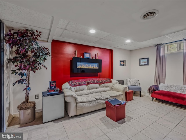 9 S Laurel Ave, Berkeley Springs, WV 25411 - living area featuring recessed lighting, light tile patterned flooring, and baseboards