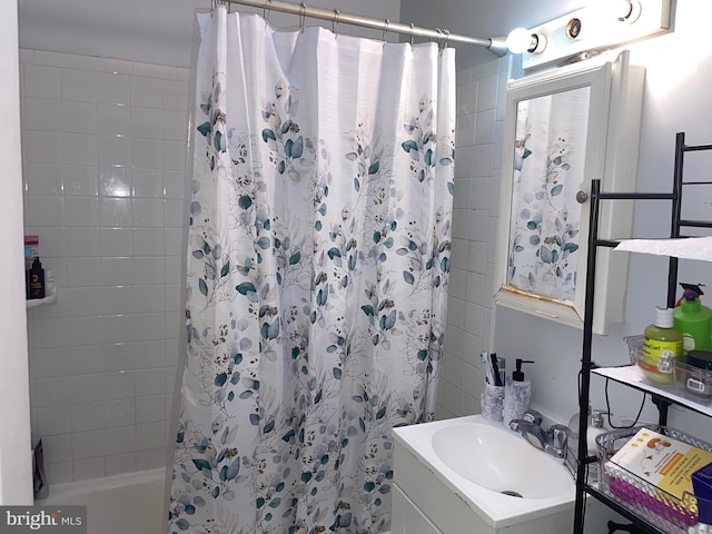3110 Wellington St, Philadelphia, PA 19149 - full bath with vanity and shower / bath combo with shower curtain