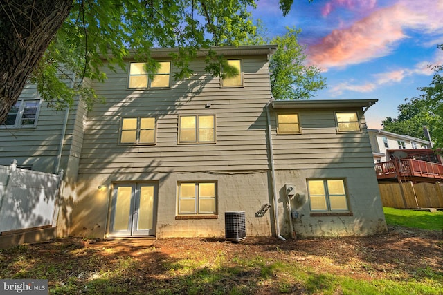 513 Tavenner Ct, Sterling, VA 20164 - back of house featuring fence and central air condition unit