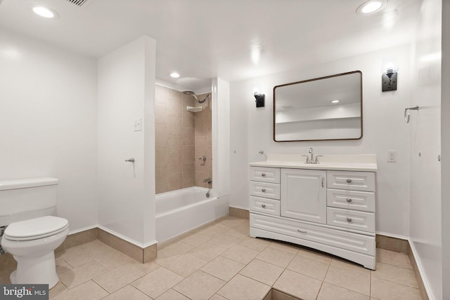 513 Tavenner Ct, Sterling, VA 20164 - full bathroom with baseboards, tile patterned flooring, toilet, and recessed lighting