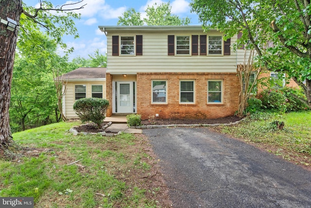 513 Tavenner Ct, Sterling, VA 20164 - view of front of home with brick siding