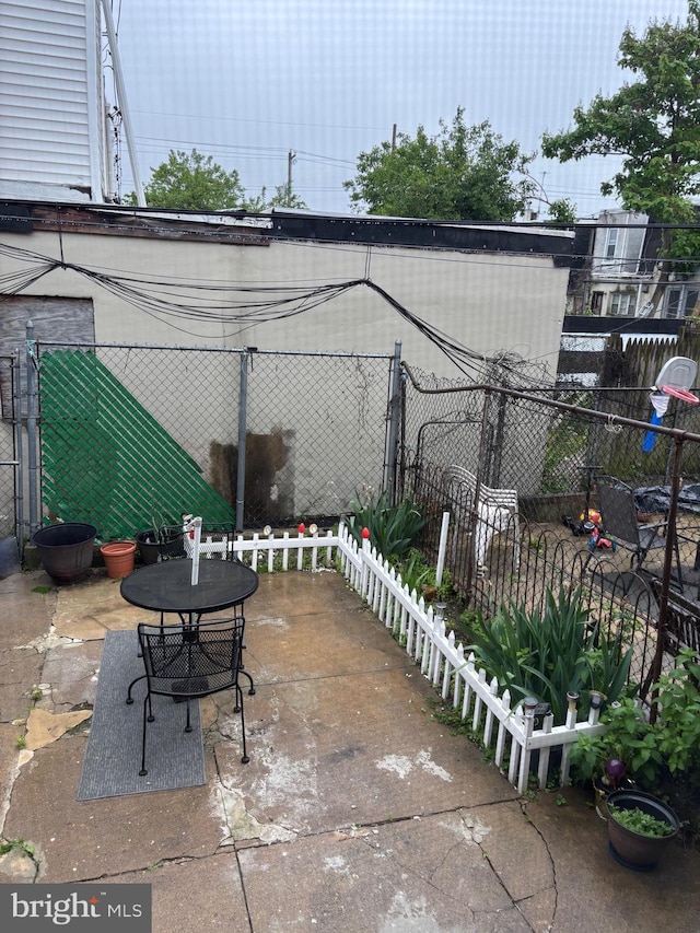 3737 N 5th St, Philadelphia, PA 19140 - view of patio featuring outdoor dining space
