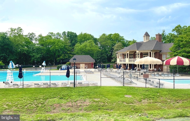 5212 Braywood Dr, Centreville, VA 20120 - community pool with view of scattered trees