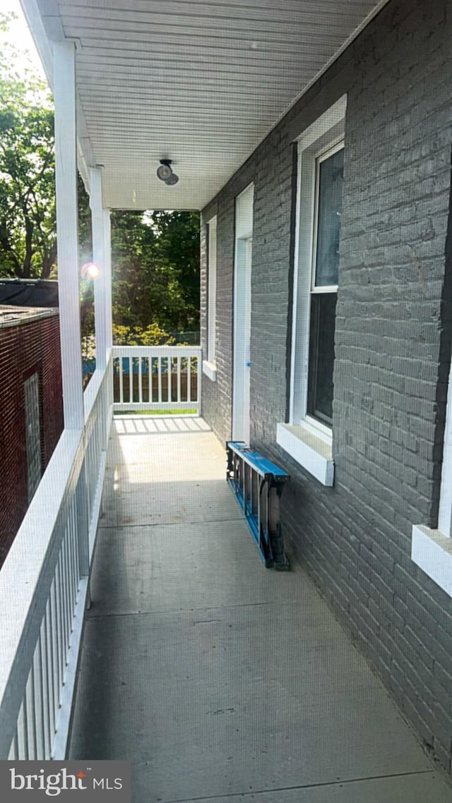 442 S Prince St, Lancaster, PA 17603 - view of covered porch