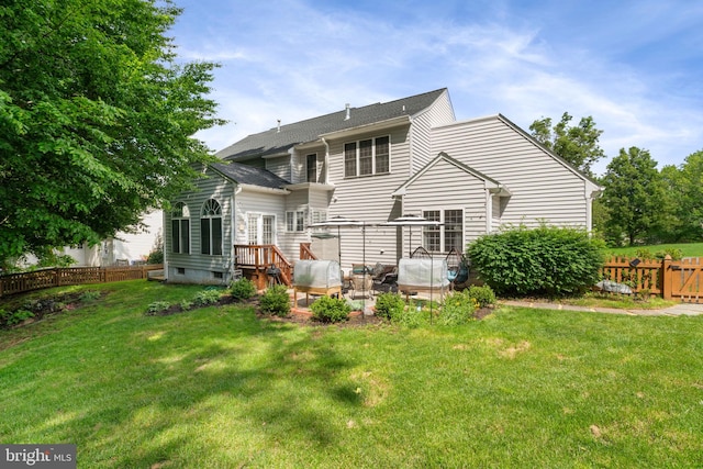 7814 Abbey Oaks Ct, Manassas, VA 20112 - back of house with a wooden deck and roof with shingles