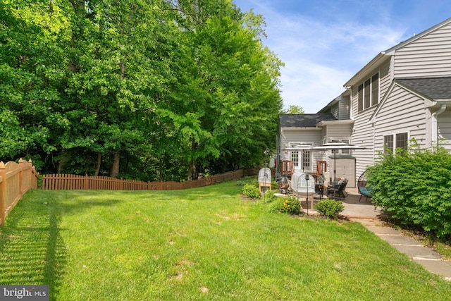 7814 Abbey Oaks Ct, Manassas, VA 20112 - view of yard featuring a patio
