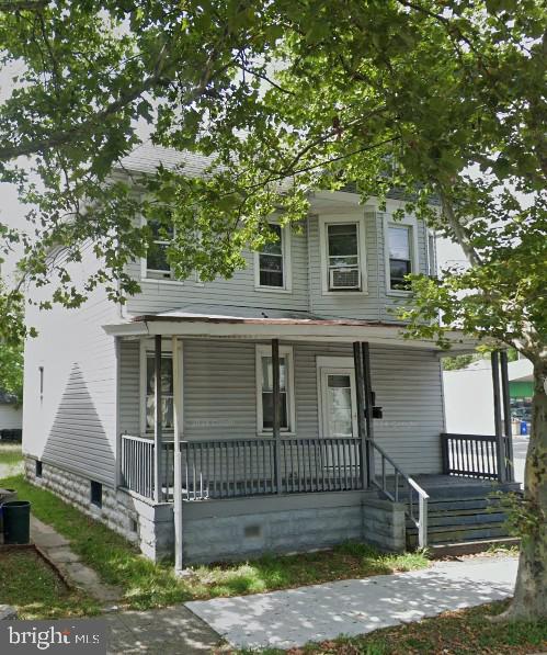 675 N Broad St, Woodbury, NJ 08096 - view of front of property featuring covered porch