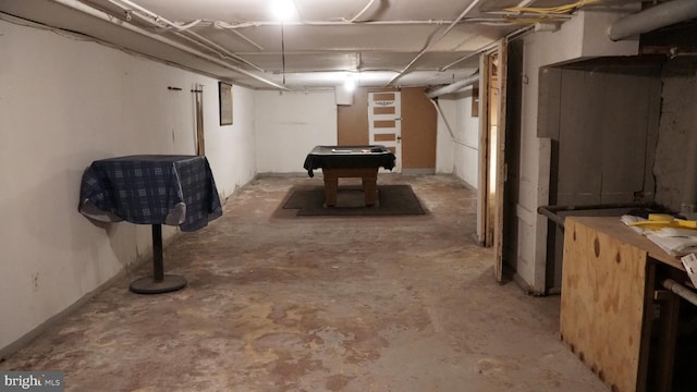 2236 Linden Ave, Baltimore, MD 21217 - unfinished basement with pool table