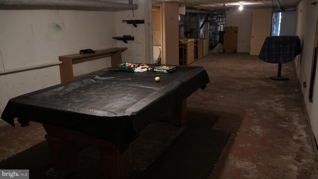 2236 Linden Ave, Baltimore, MD 21217 - playroom featuring concrete flooring and billiards table