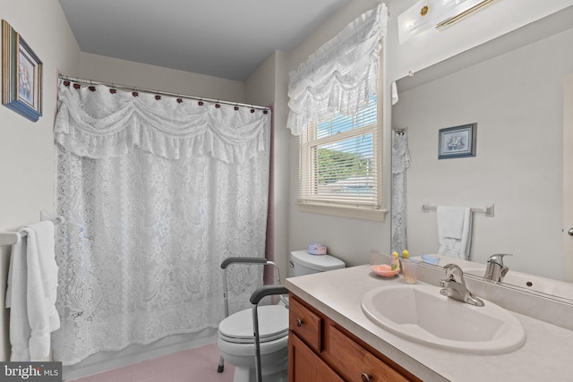 407 Stanford Rd, Fairless Hills, PA 19030 - bathroom with toilet, vanity, and shower / bath combination with curtain