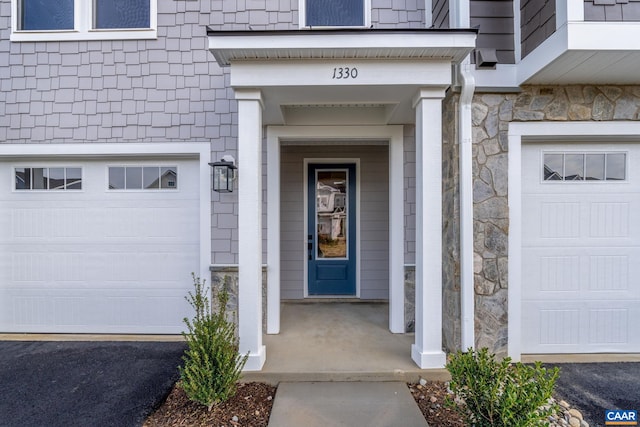 2 Talen Ln, Charlottesville, VA 22911 - property entrance with stone siding