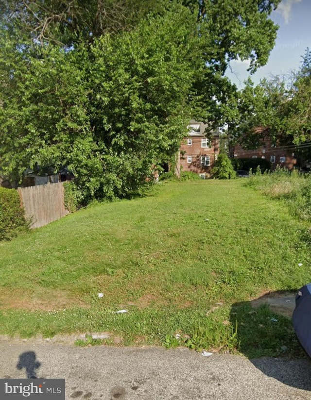 512 E Brinton St, Philadelphia, PA 19144