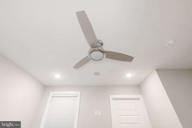 1309 S 52nd St, Philadelphia, PA 19143 - detailed view of recessed lighting, ceiling fan, and a smoke detector