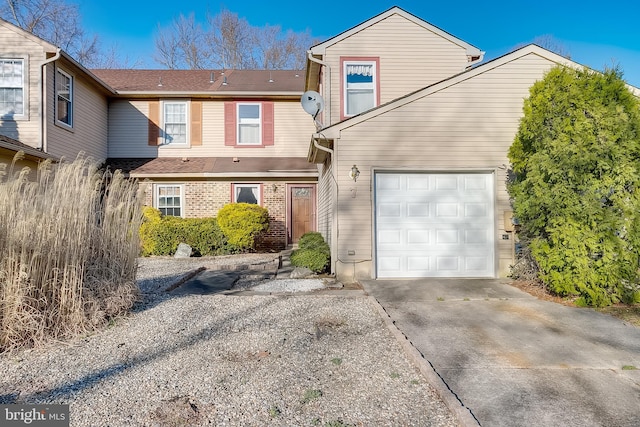 7 E Oleander Dr, Mount Laurel, NJ 08054 - traditional home with concrete driveway