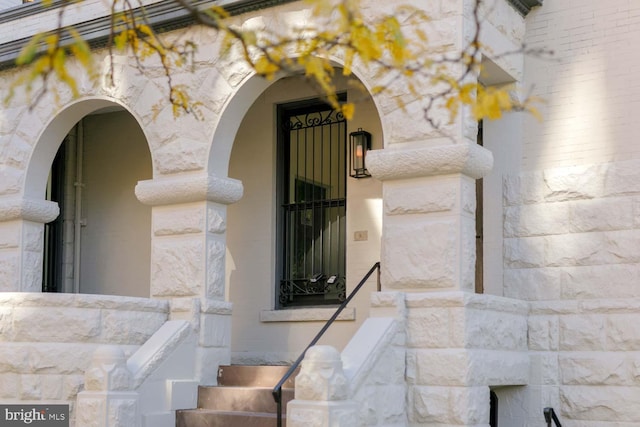 1634 S St NW Unit 600, Washington, DC 20009 - view of exterior entry with stone siding