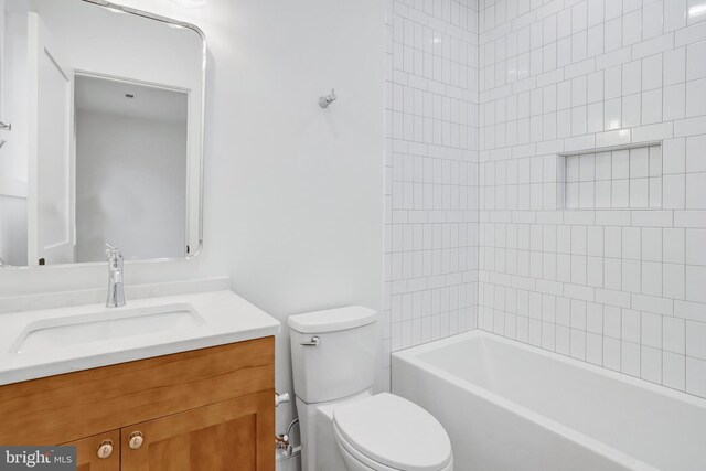 1416 N Hancock St, Arlington, VA 22201 - full bath featuring toilet, vanity, and shower / washtub combination