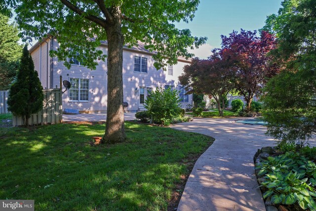11504 Woodview Ct, Hagerstown, MD 21742 - view of front of home with a front lawn and an outdoor pool